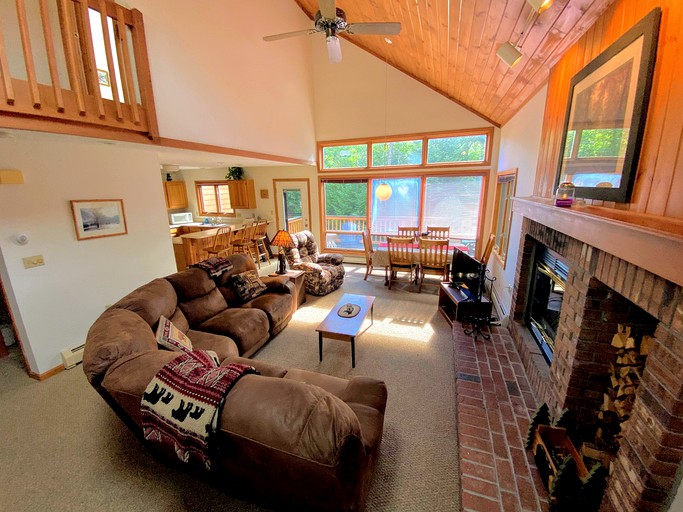 Cabins (United States of America, --, New Hampshire)