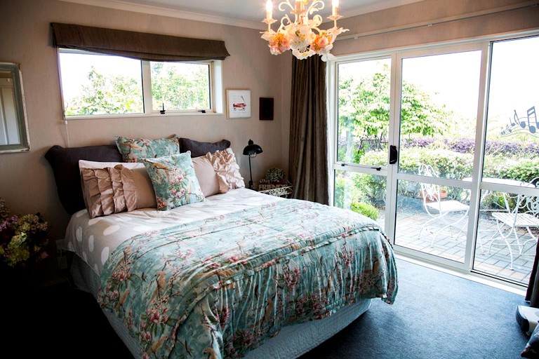 Nature Lodges (Otorohanga, North Island, New Zealand)