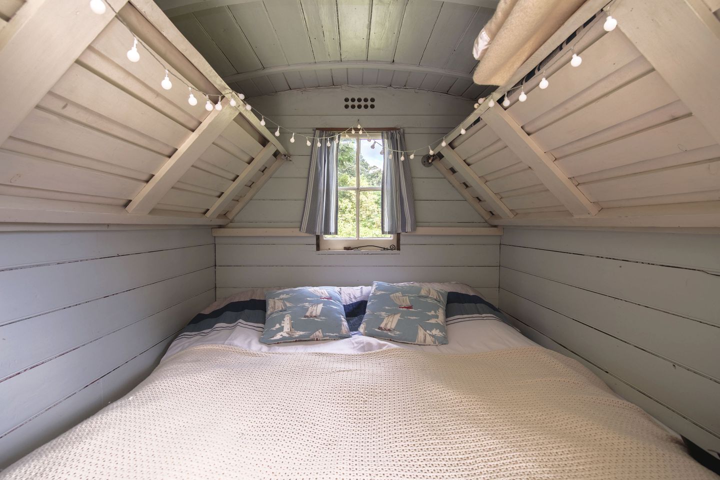 Caravans (Shropshire, England, United Kingdom)