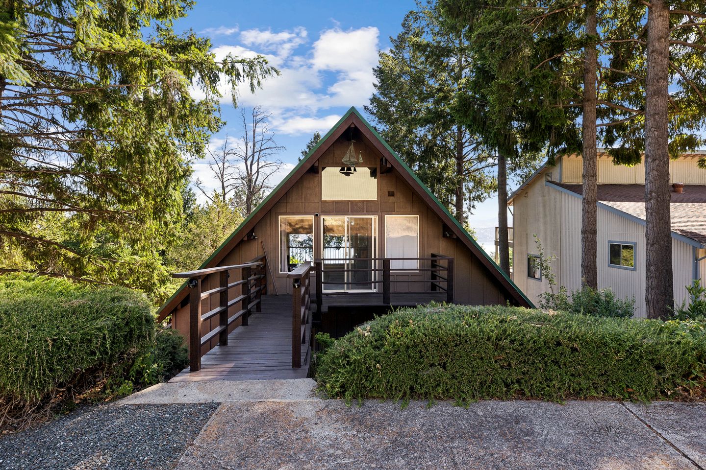 A-Frames (United States of America, Kelseyville, California)