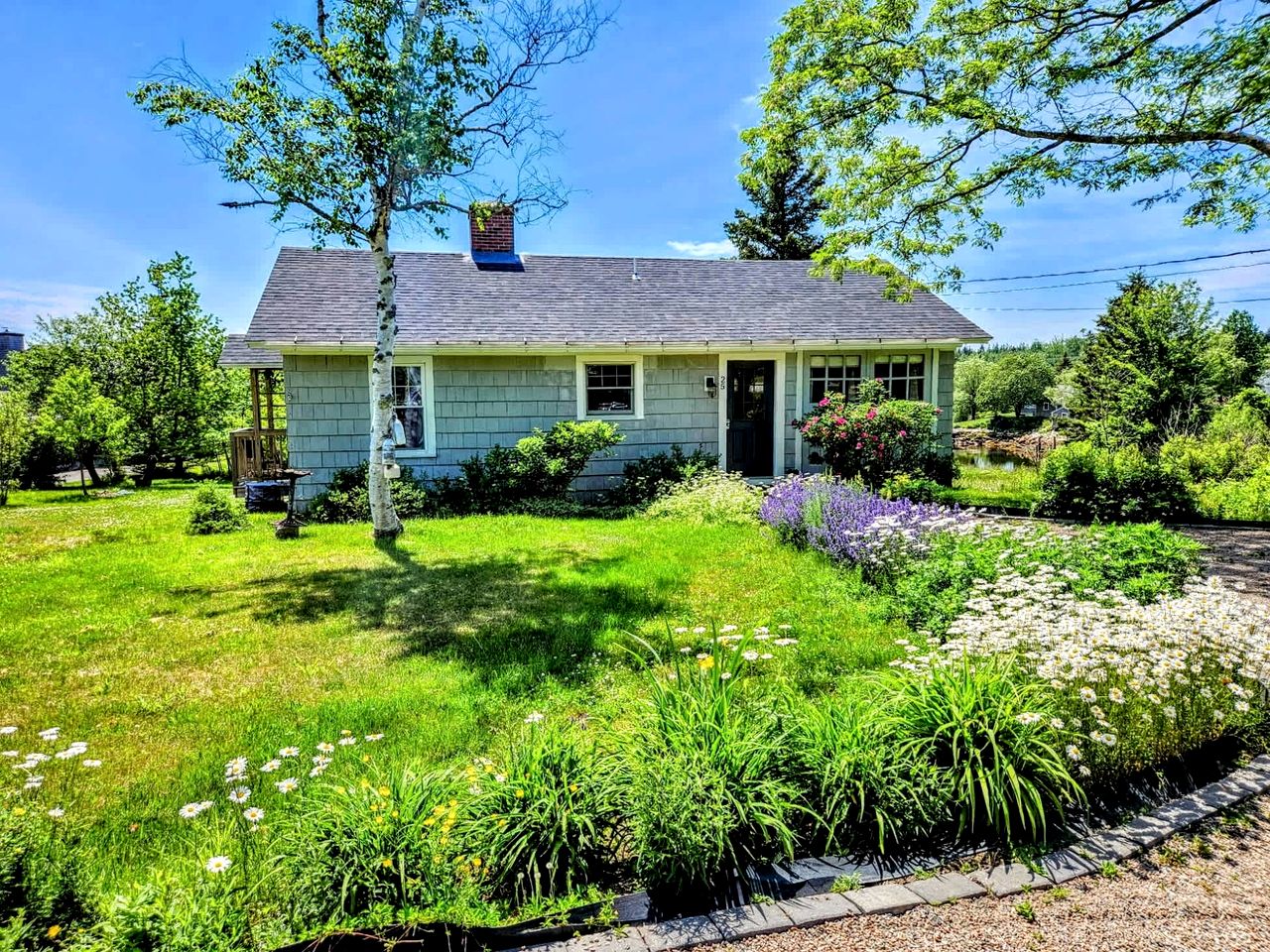 Picturesque Waterfront Cottage with Waterfall Views, Fireplace & Deck, Near Acadia National Park in Gouldsboro, Maine