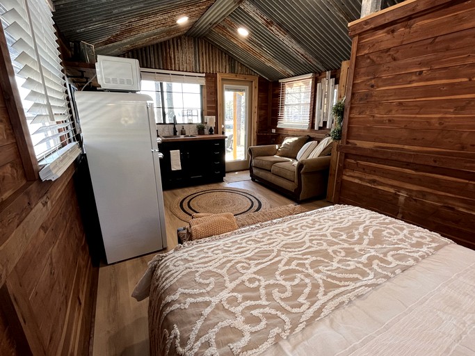 Cabins (United States of America, Hemphill, Texas)