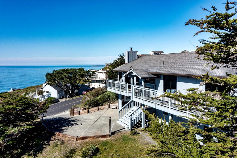 Beach Houses (United States of America, Dillon Beach, California)