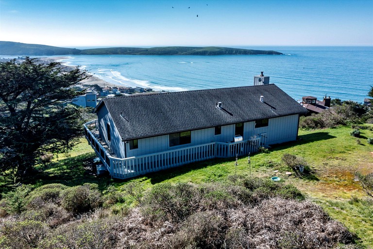 Beach Houses (United States of America, Dillon Beach, California)