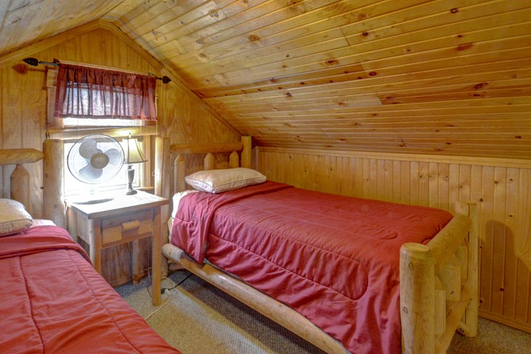 Cabins (United States of America, Bruceton Mills, West Virginia)