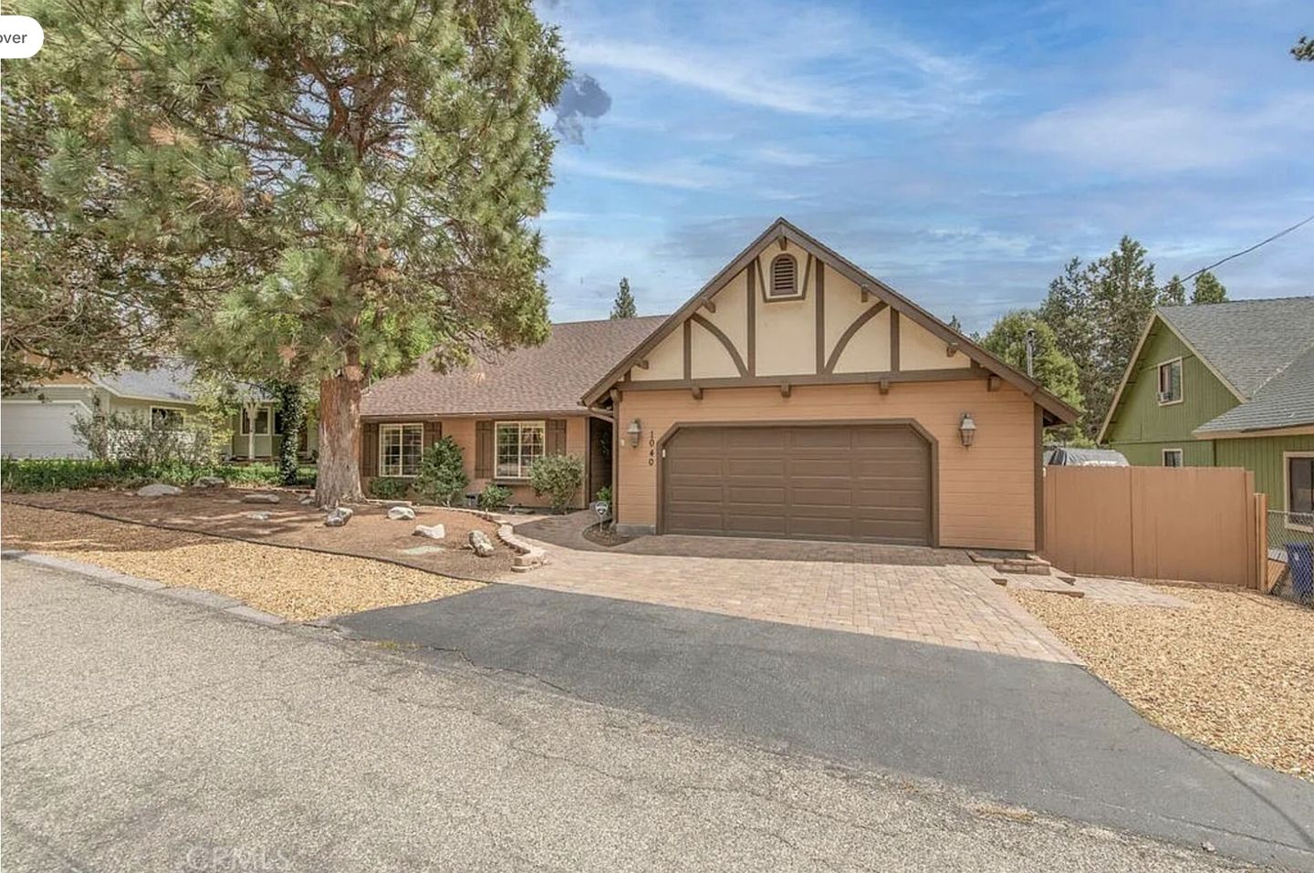 Luxurious Rustic-Modern Retreat with Hot Tub near Local Attractions in Whitney, California