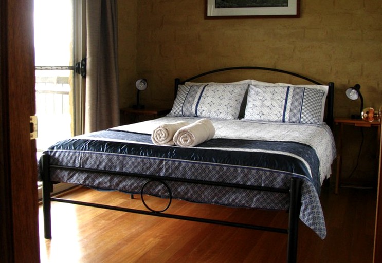 Cabins (Rylstone, New South Wales, Australia)