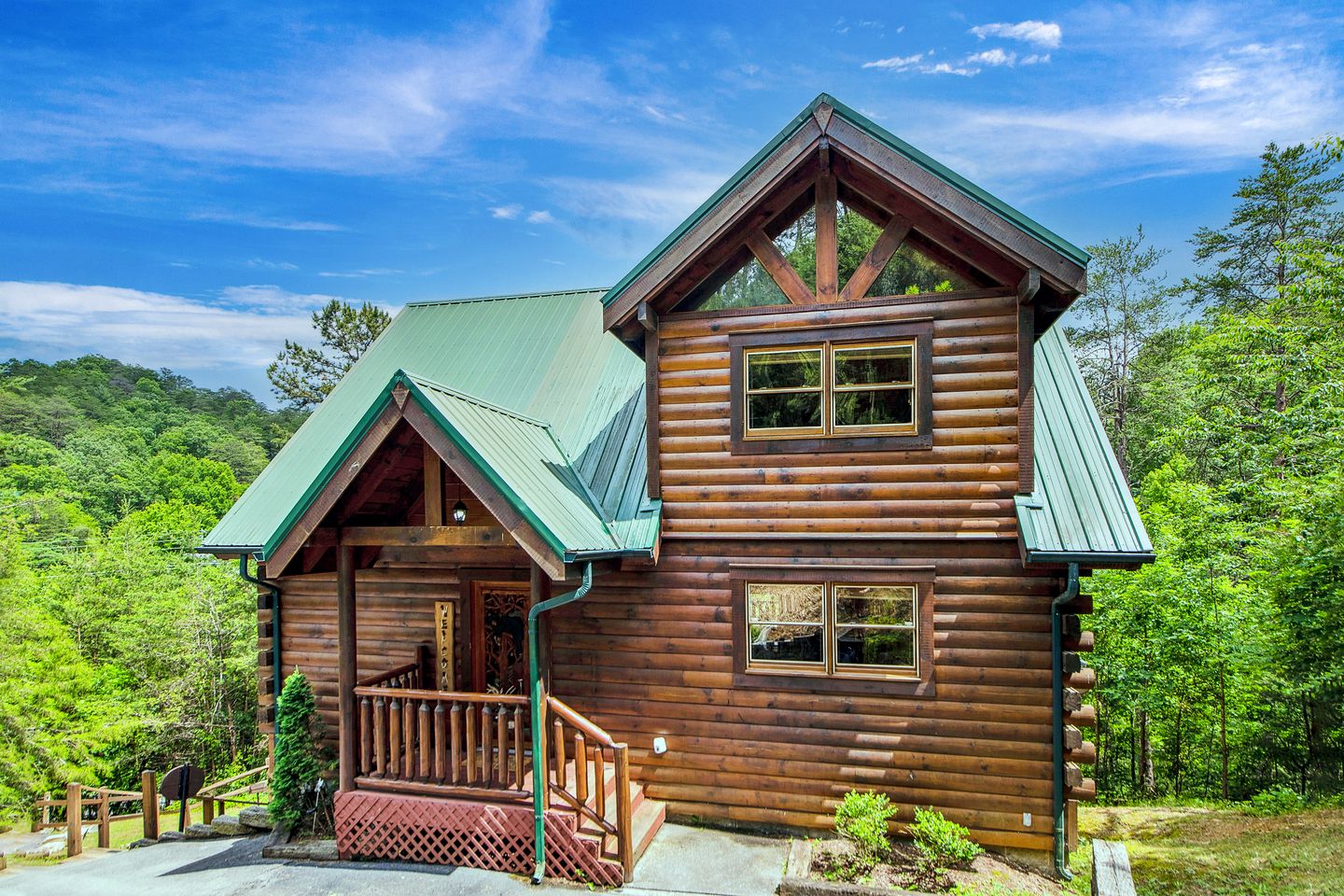 Countryside Charms: Experience Glamping Magic in Sevierville, Tennessee