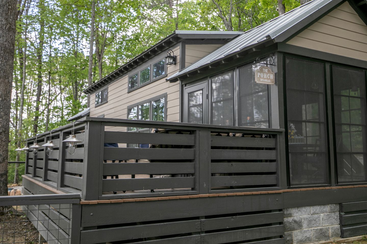 Beautiful Cottage with Nice Forest Sights in Tracy City, Tennessee