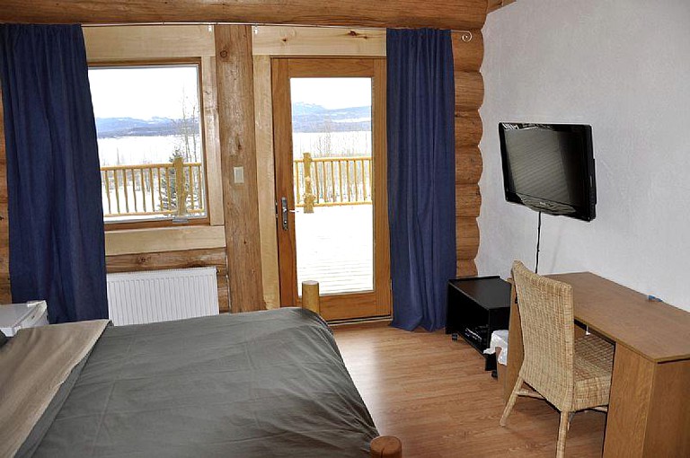 Nature Lodges (Hudson Hope, British Columbia, Canada)