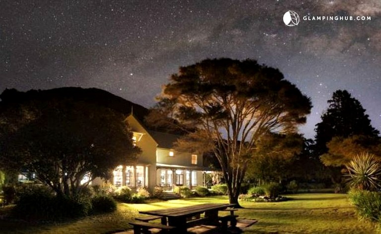 Nature Lodges (Motueka, South Island, New Zealand)