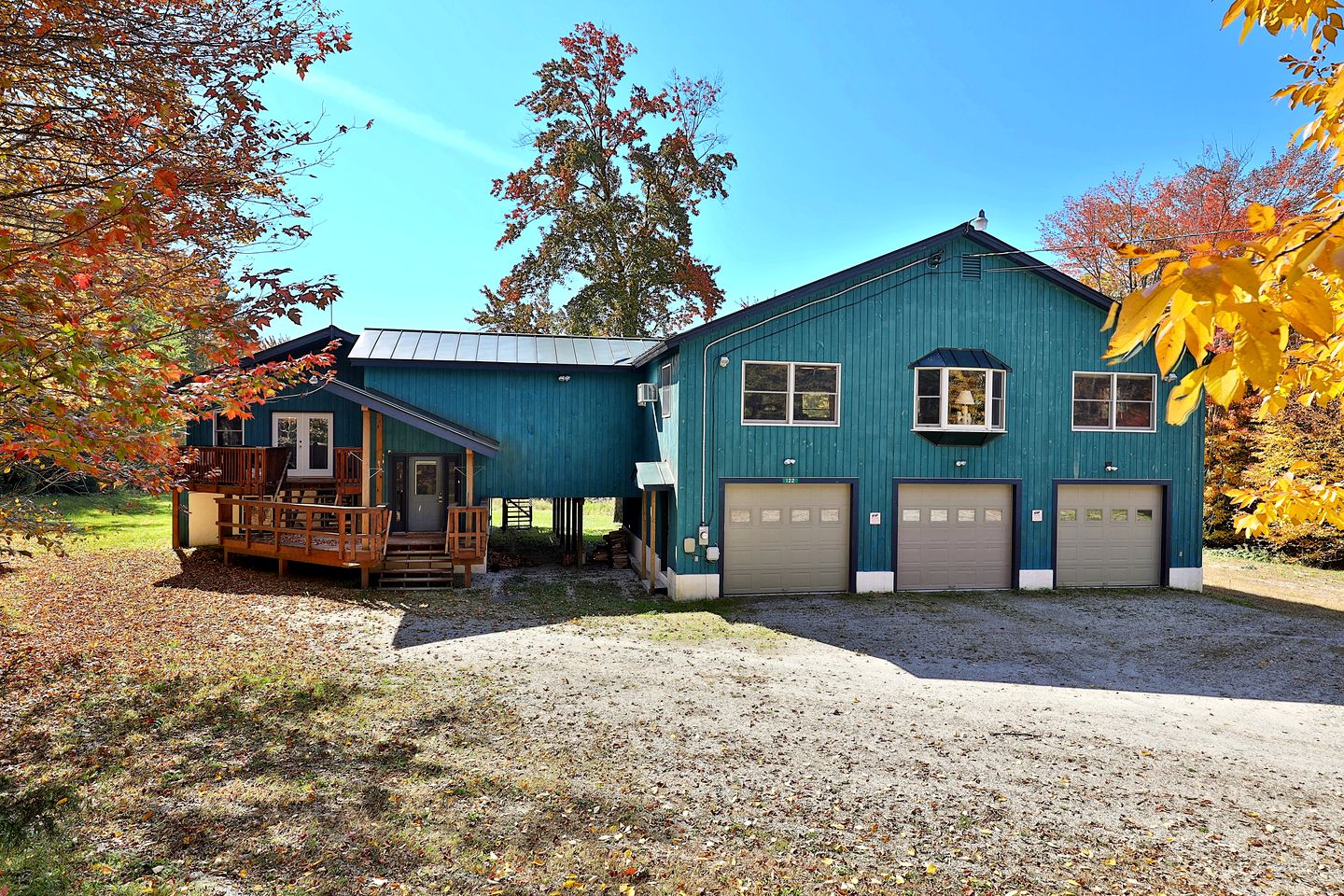 Enchanting Mountain Cabin Escape with Hot-Tub with Sensational Views of the Rolling Landscapes of Killington, Vermont