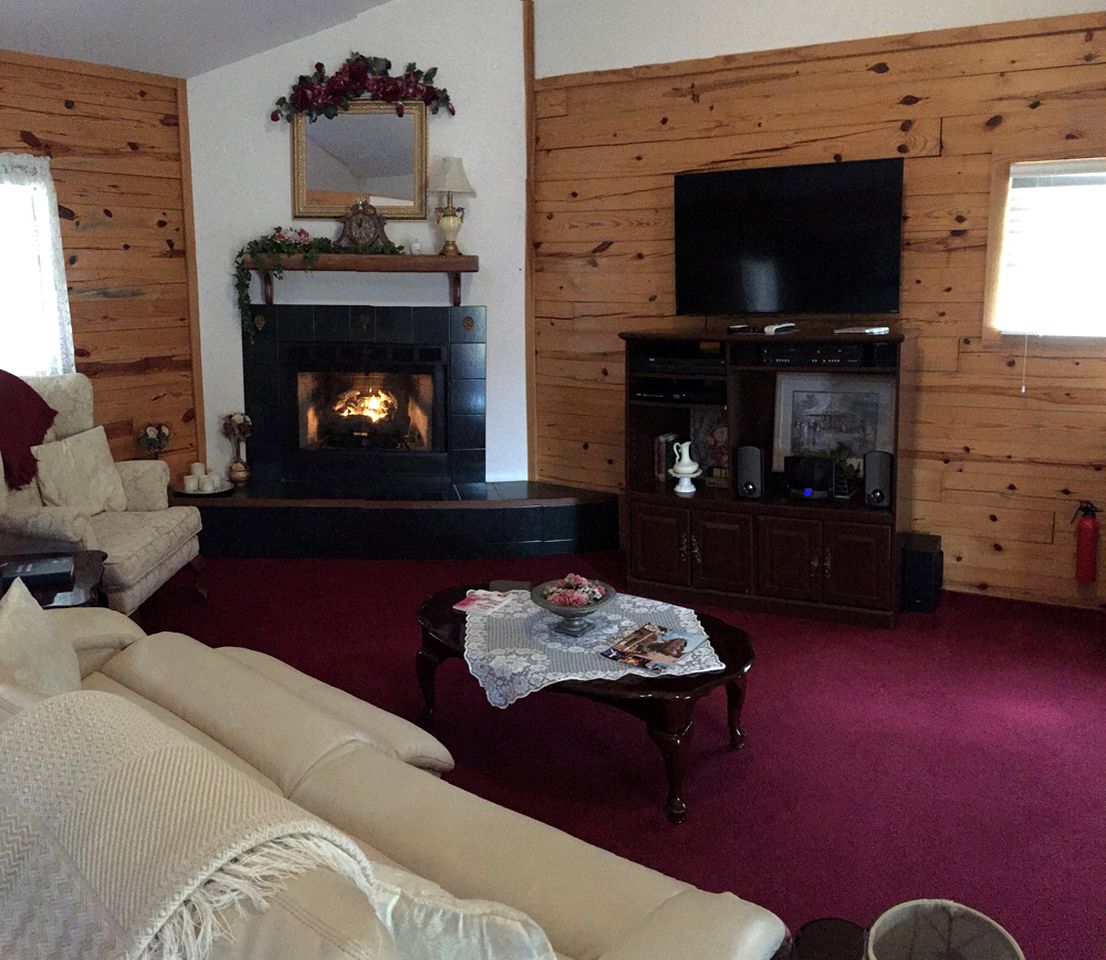 Cabins (Eureka Springs, Arkansas, United States)