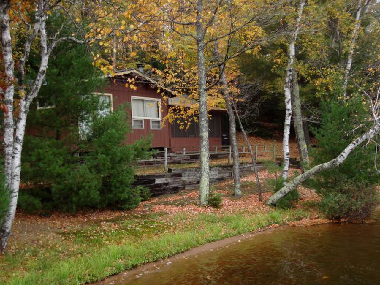 Cabins (Eagle River, Wisconsin, United States)