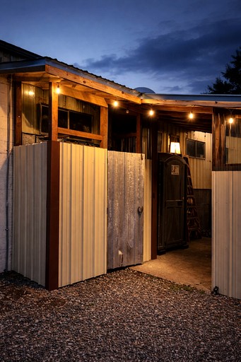 Cabins (United States of America, Lynden, Washington)