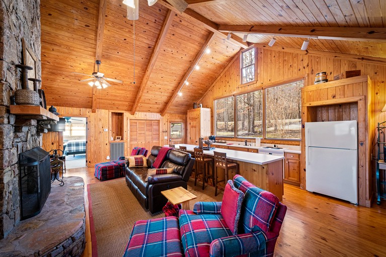 Cabins (United States of America, Mentone, Alabama)