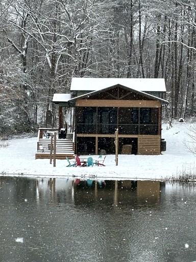 Cabins (United States of America, Tracy City, Tennessee)