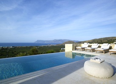 Villas (Kissamos, Crete, Greece)