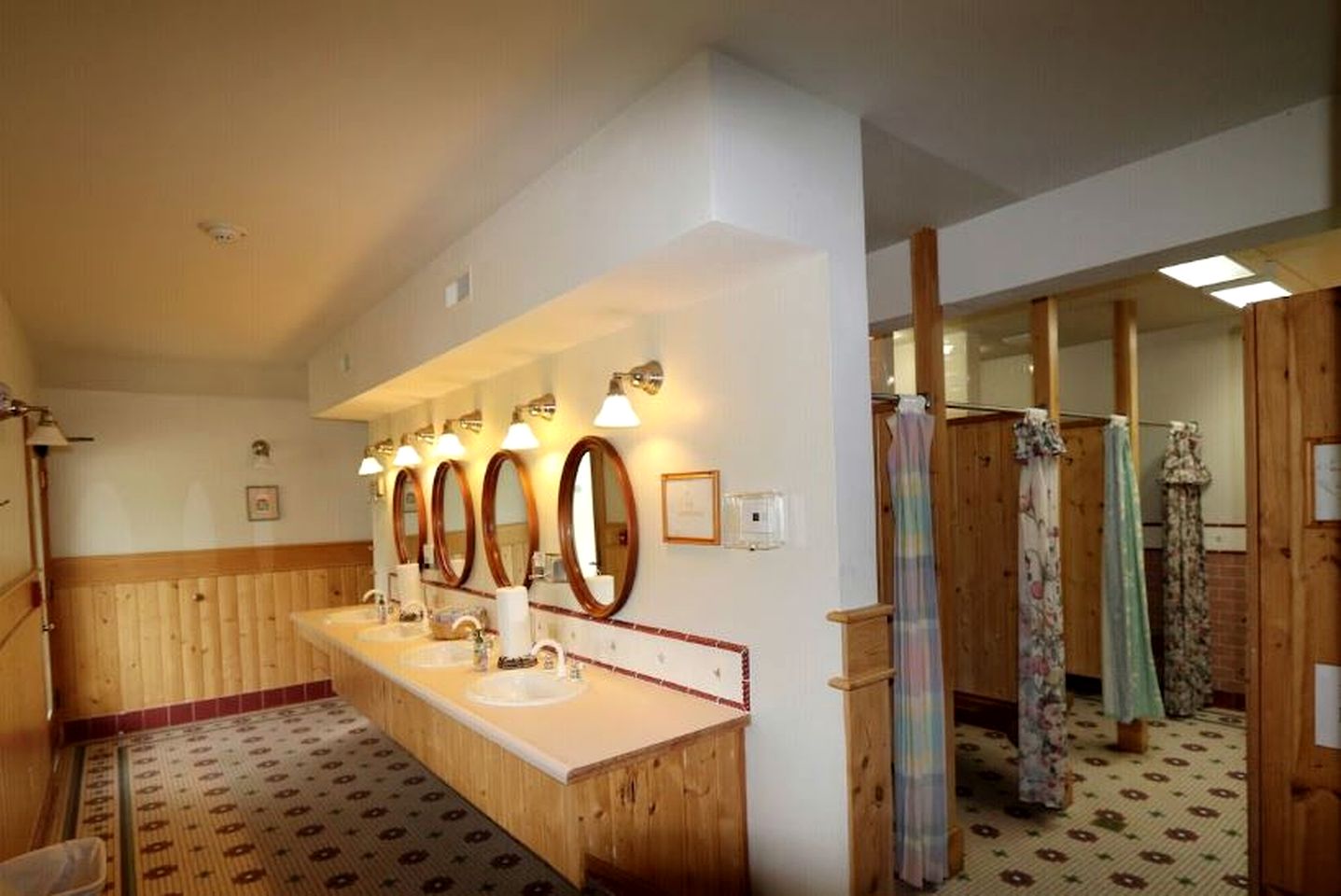 Remote Cabin Rental near Pearl Lake in Mountains of Clark, Colorado