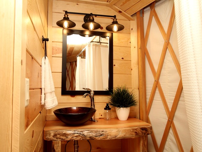 Yurts (United States of America, Orderville, Utah)