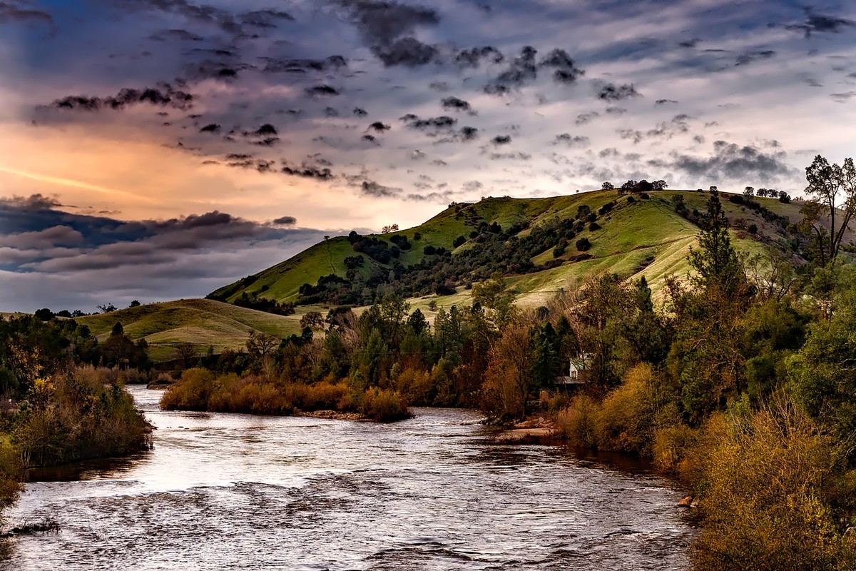 Fall Cabins with Hot Tubs in California