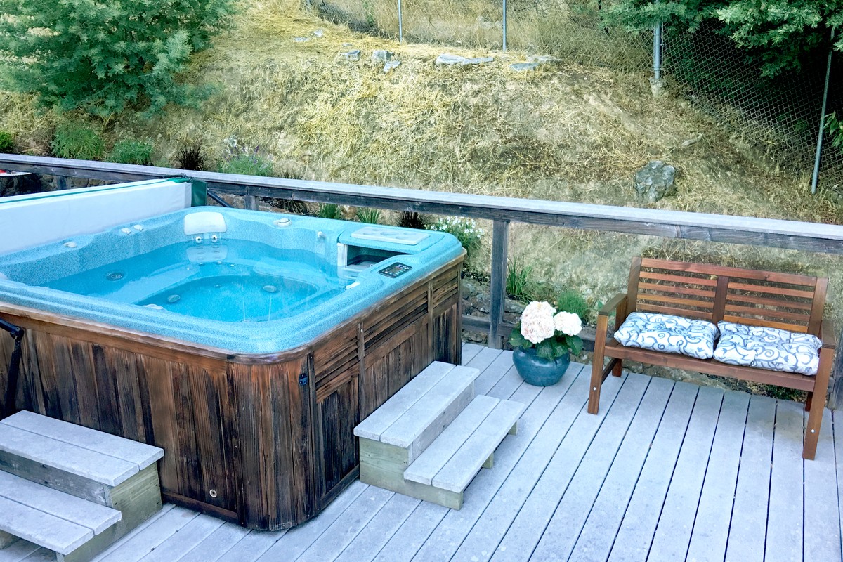 Hot Tub Cabins near San Francisco