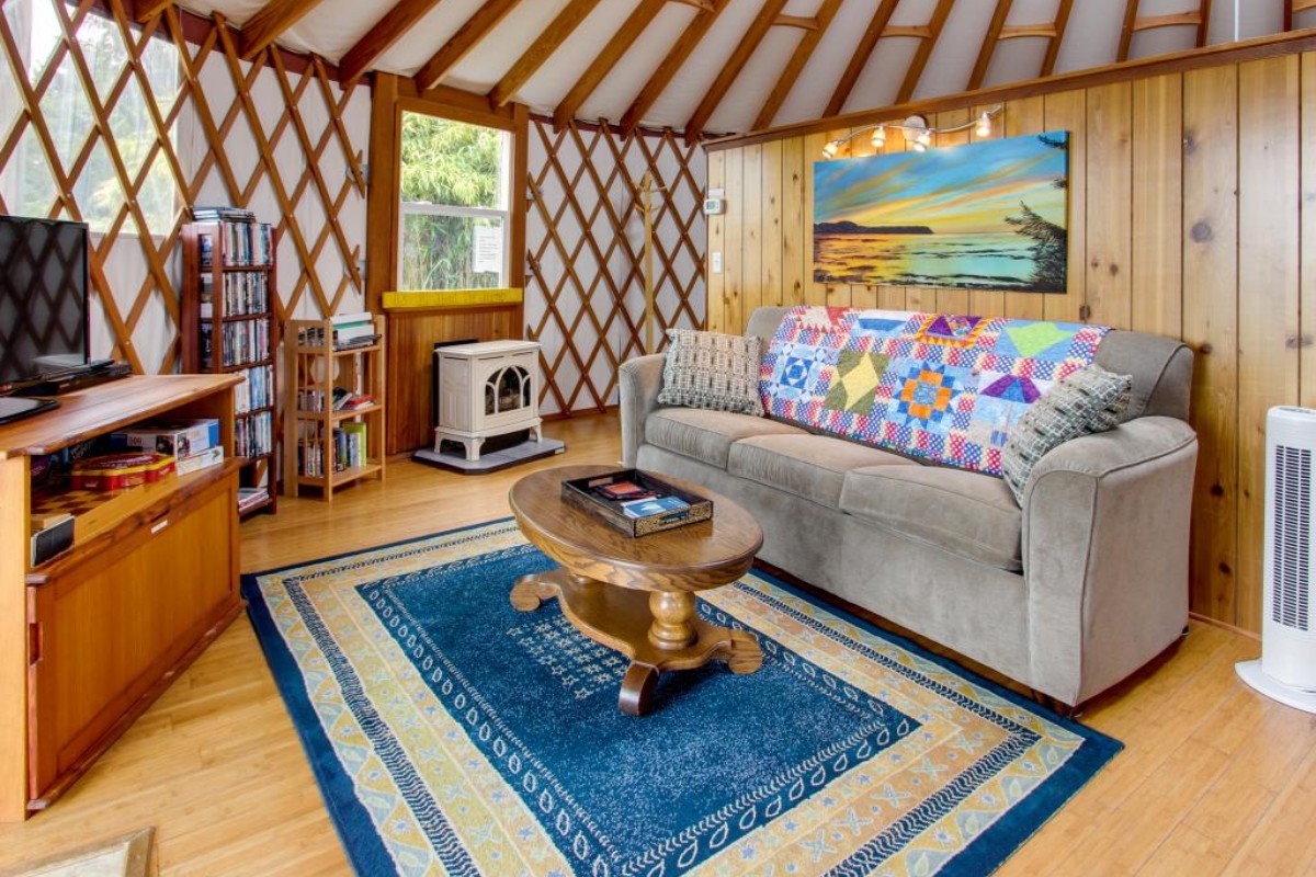 Pet-Friendly Yurts in Oregon