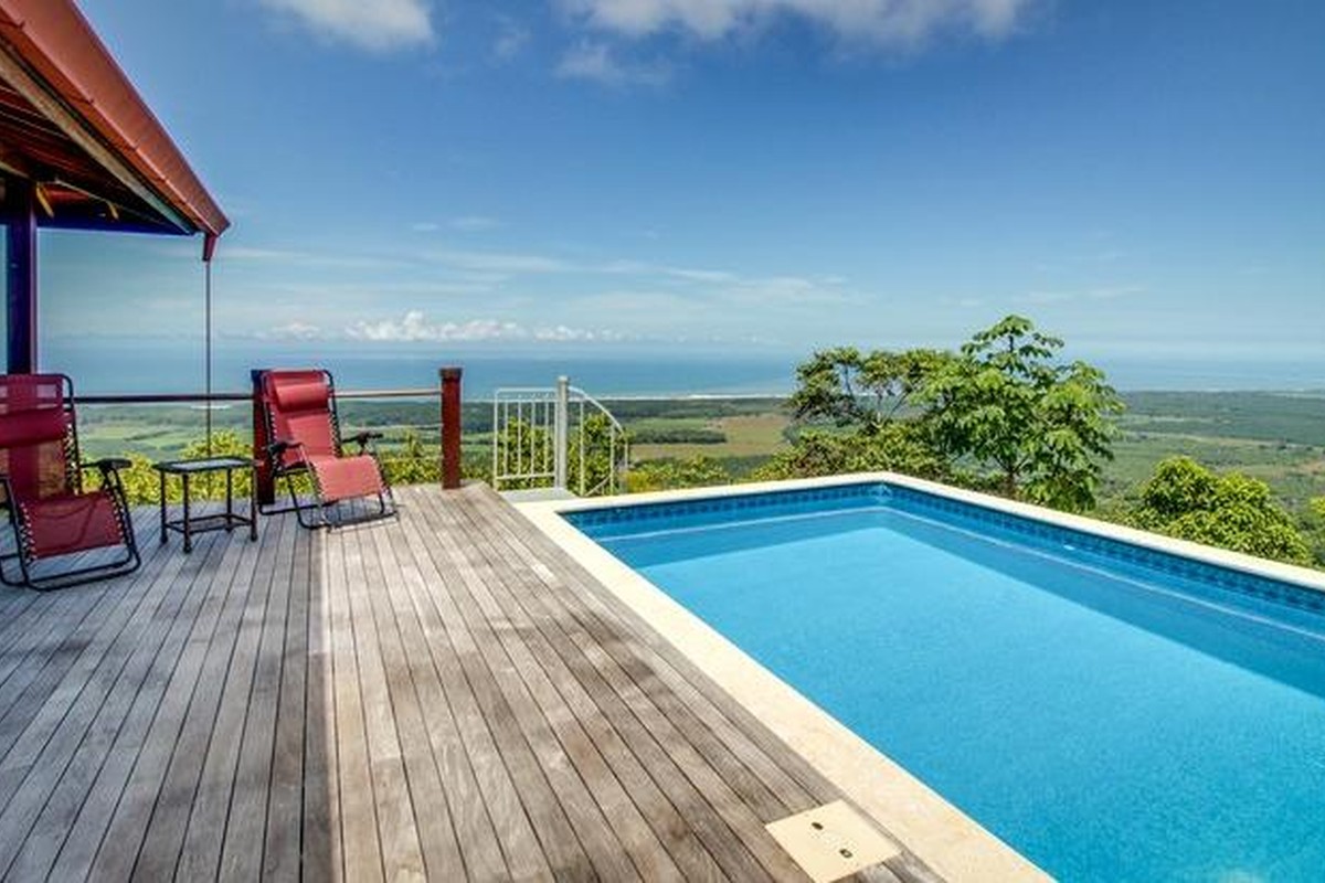 Best Glamping Accommodations for Surfing in Costa Rica