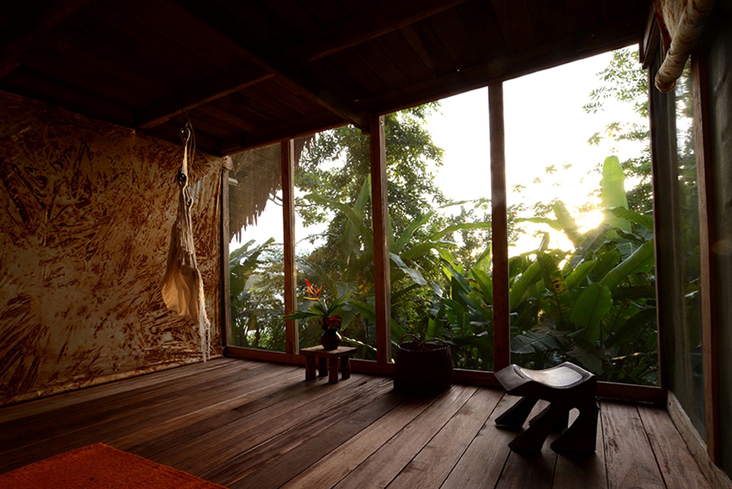 Stunning Open-Air Bungalow Rentals in the Colombian Amazon