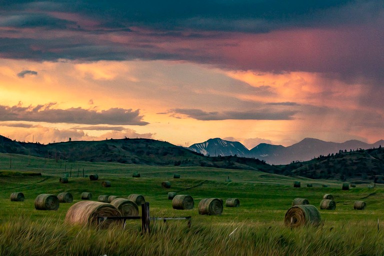 Cabins (Livingston, Montana, United States)