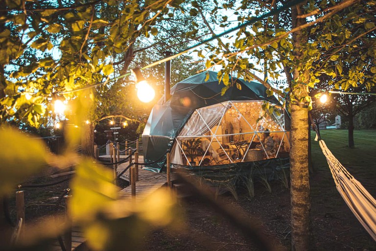 This deluxe dome is great for couples looking for an escape in nature!