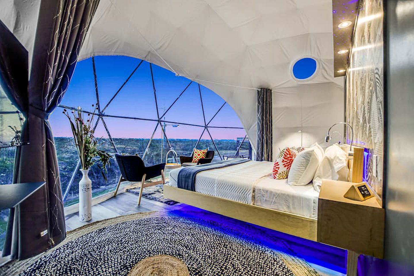 Luxury Dome with Hot Tub for Glamping near Austin