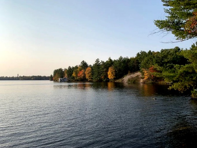 Cabins (Muskoka, Ontario, Canada)