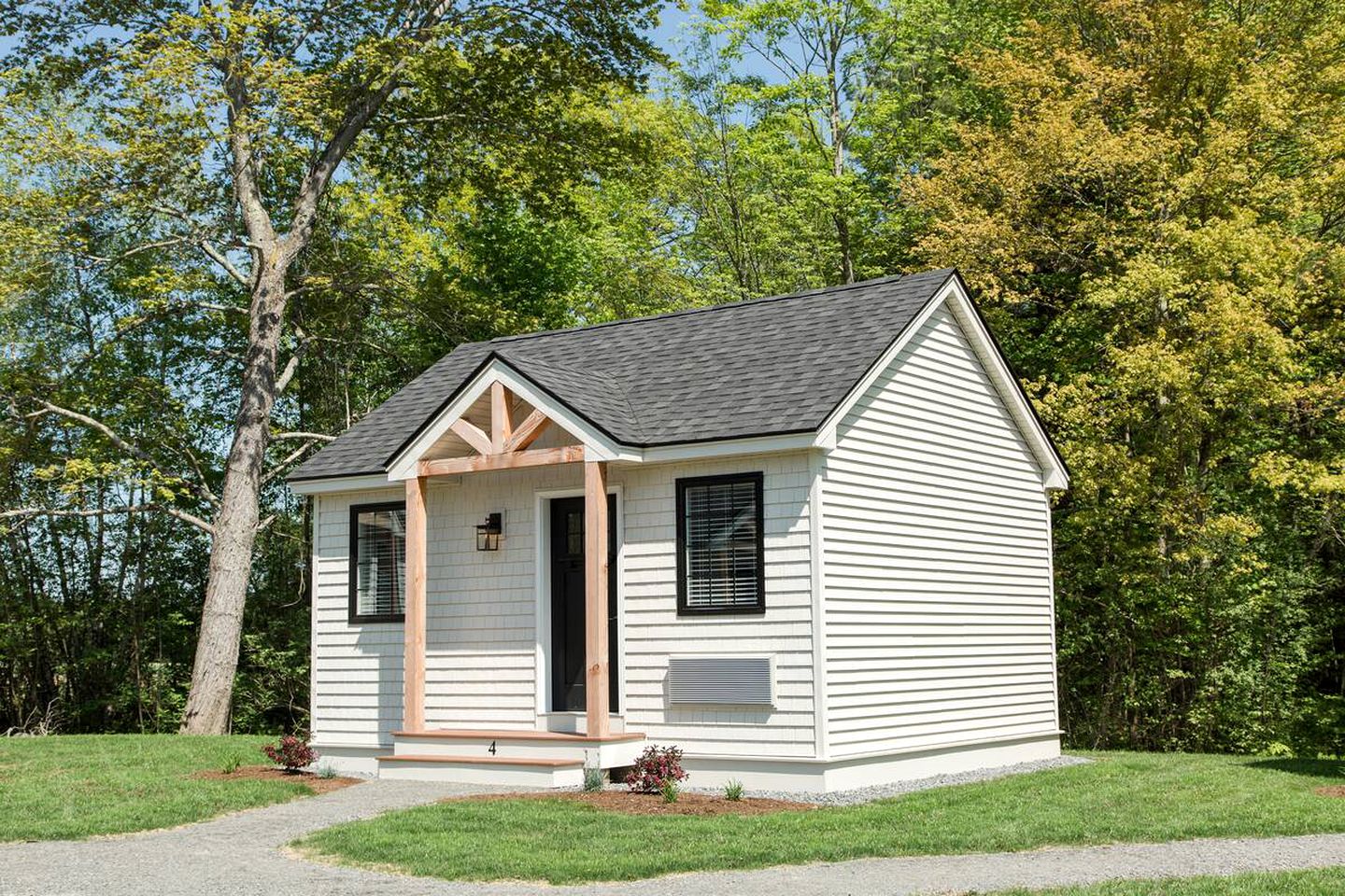 Picturesque Tiny House Rental Ideal for Glamping in New Hampshire