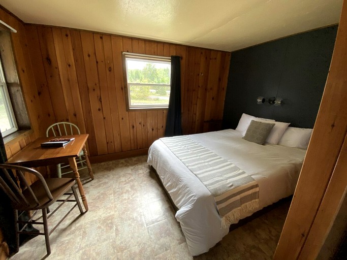 Fresh Coast Cabins, Cabins 63186, Eagle Harbor, United States of