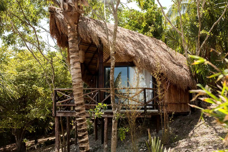 Amazing Bacalar accommodation for glamping in Mexico