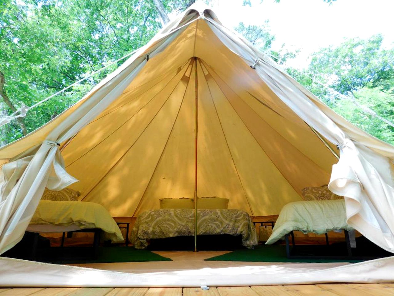 Luxury Tent for Camping near Broken Bow Lake