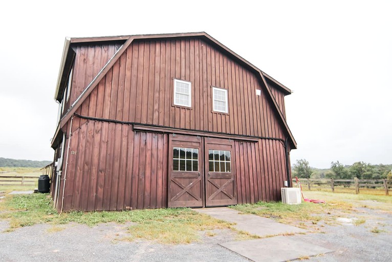 Barn for James River camping
