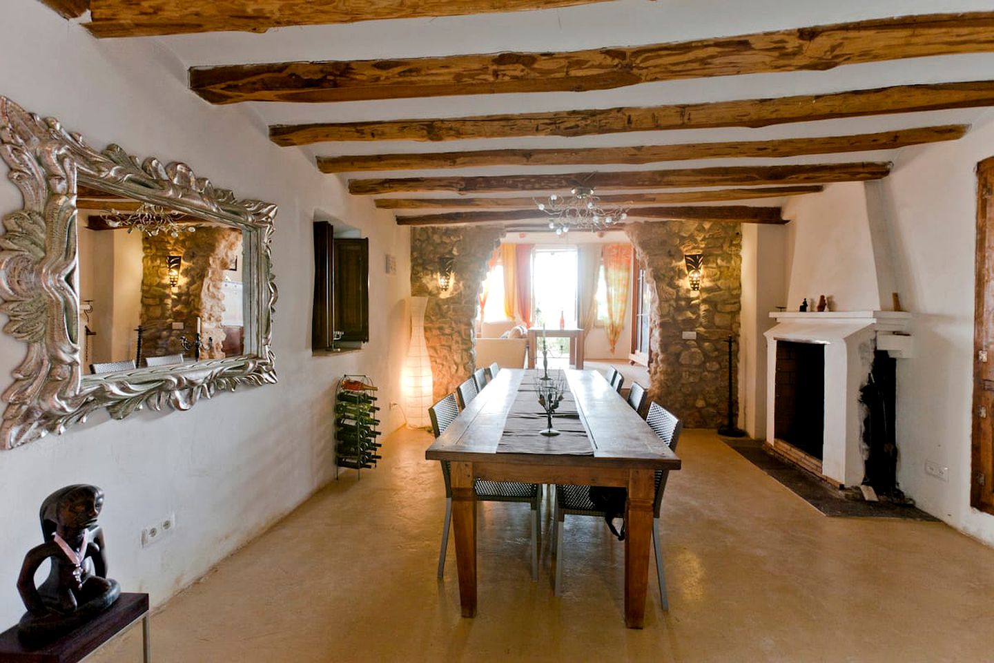 Beautiful Farmhouse Rental Perfect for Glamping near Barcelona