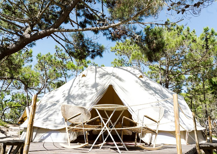 Bell Tents (San Vicente de la Barquera, Cantabria, Spain)