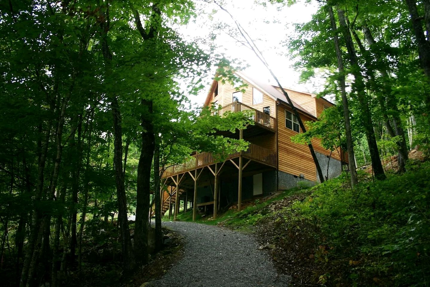 Regal Tennessee Retreat with a Dock on the Shores of Norris Lake