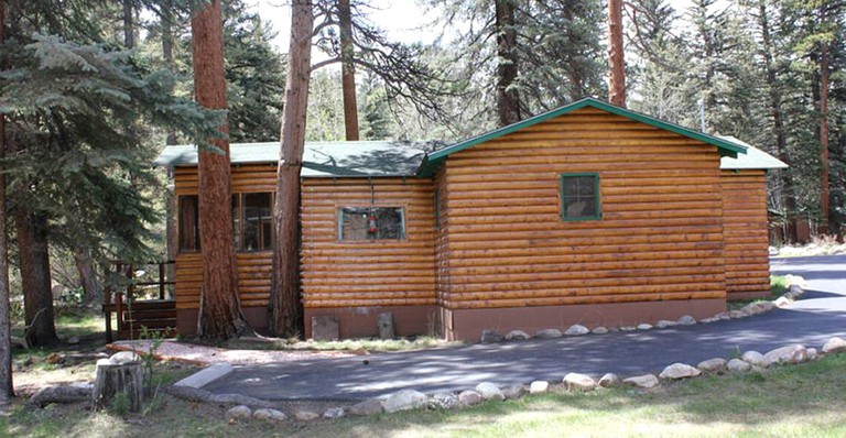 Estes Park cabin for a weekend getaway in Colorado
