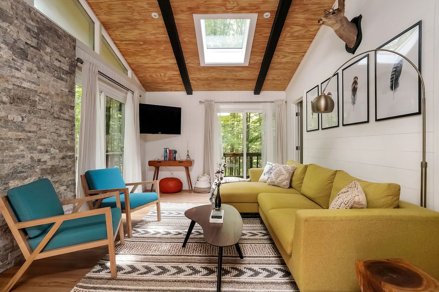 Mountain Cabin Rental for a Weekend Getaway in the Poconos