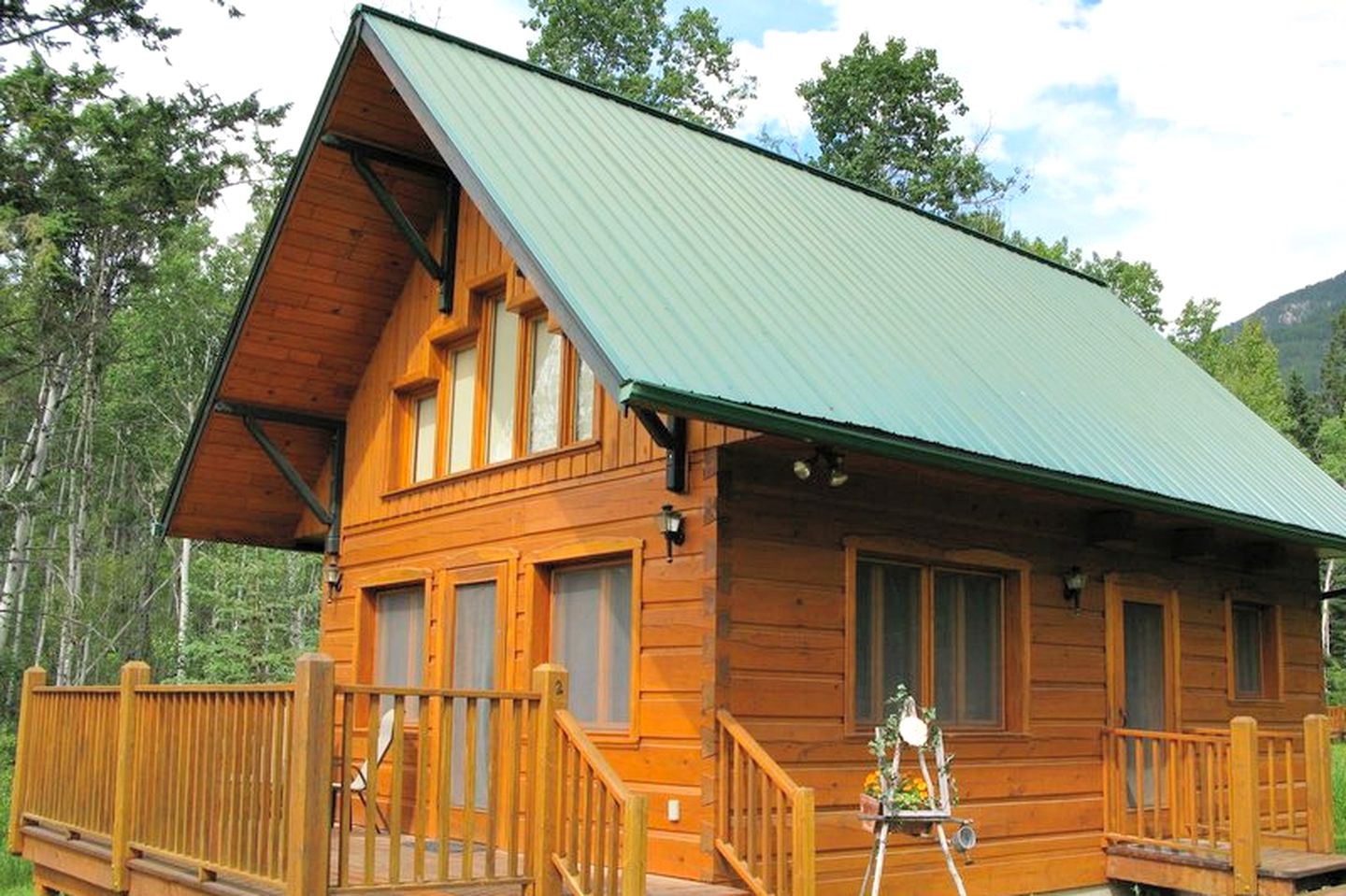 Windermere Cabins, Log Cabins 58621, Windermere, Canada Glamping Hub