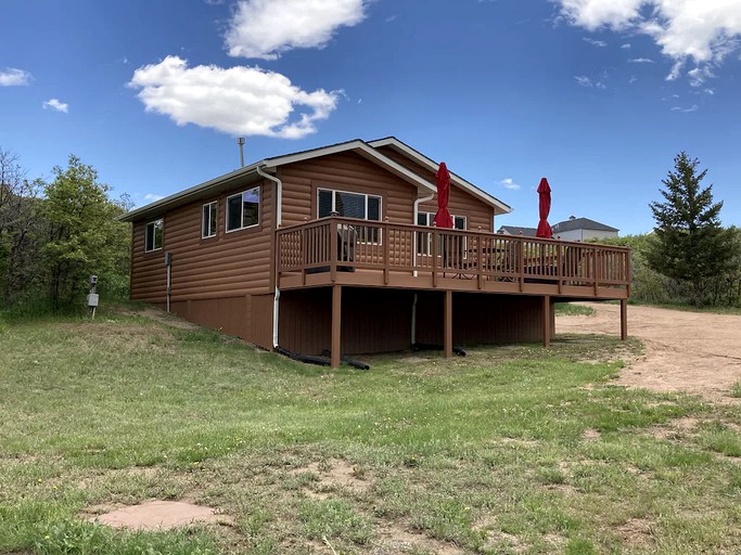 Cabins (Sedalia, Colorado, United States of America)