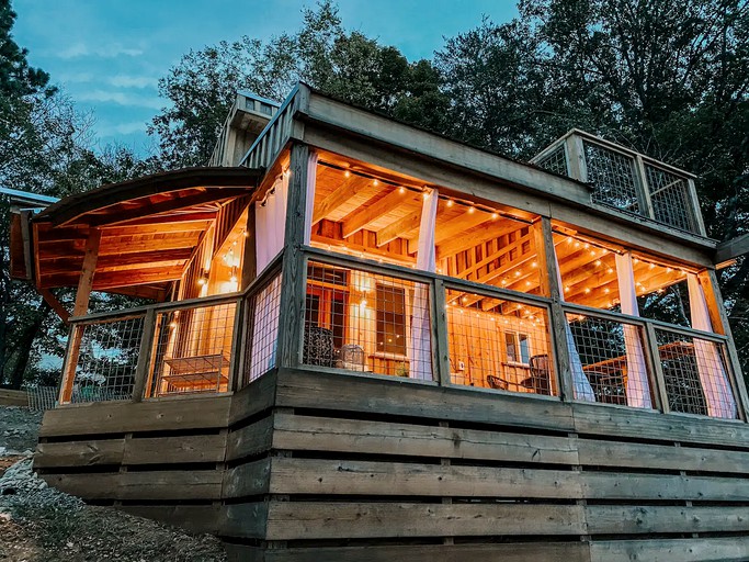 This Tennessee tiny house comes with a rooftop deck and is perfect for glamping