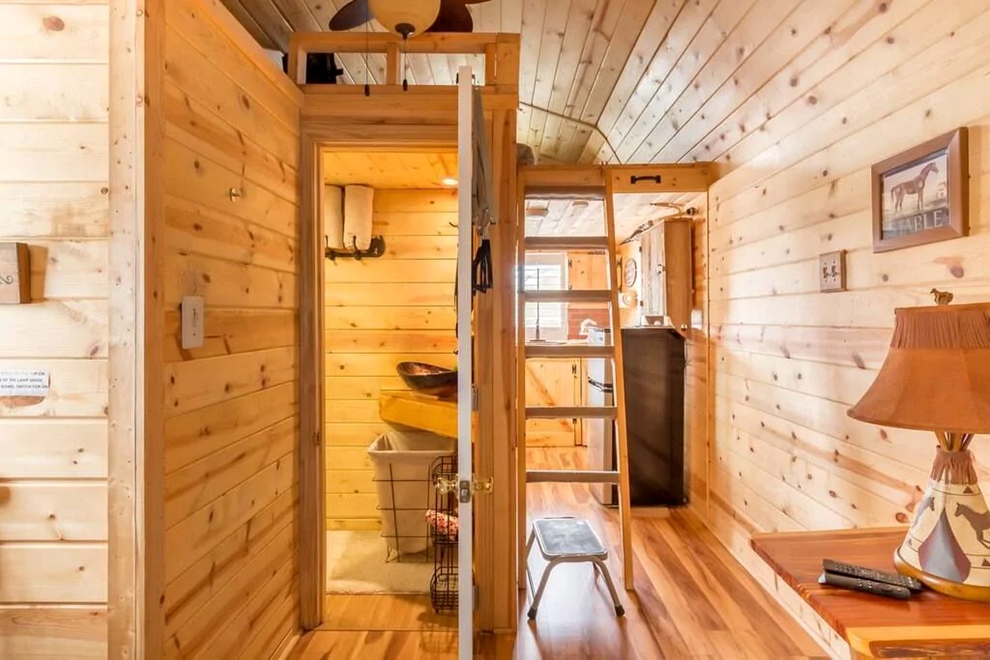 Amazing Tiny House Rental on a Horse Farm for Glamping in Georgia