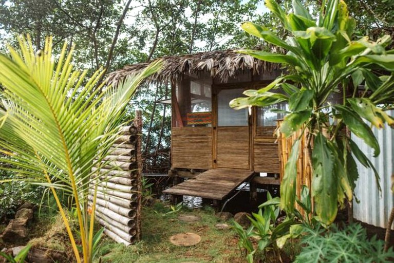 Cabins (San Cristóbal Island, Bocas del Toro, Panama)