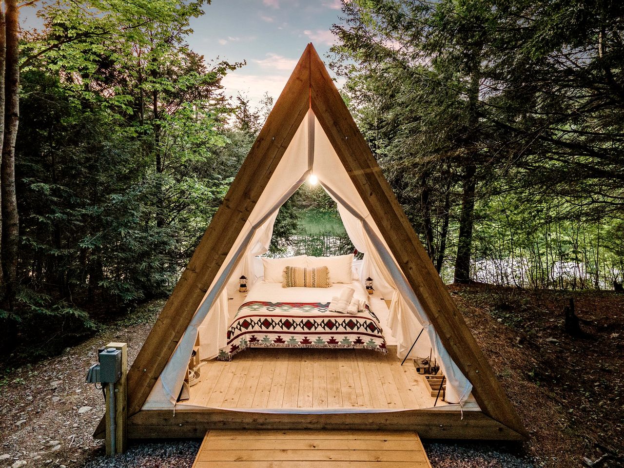 Beautiful A-frame Safari Tent Surrounded by Trees in North Woodstock, New Hampshire