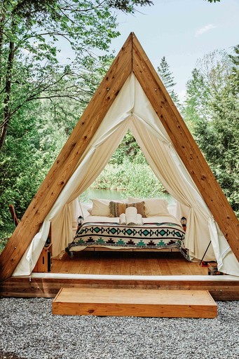 Safari Tents (United States of America, North Woodstock, New Hampshire)